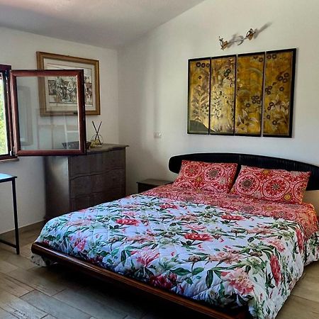 Villa Vittoria Solanas  Eksteriør bilde