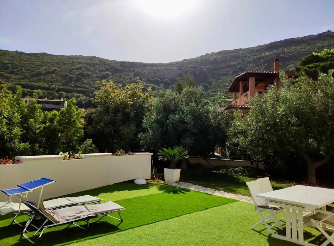 Villa Vittoria Solanas  Eksteriør bilde